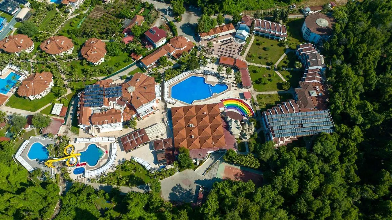 פאטהיה Lykia Botanika Beach Fun & Club מלון