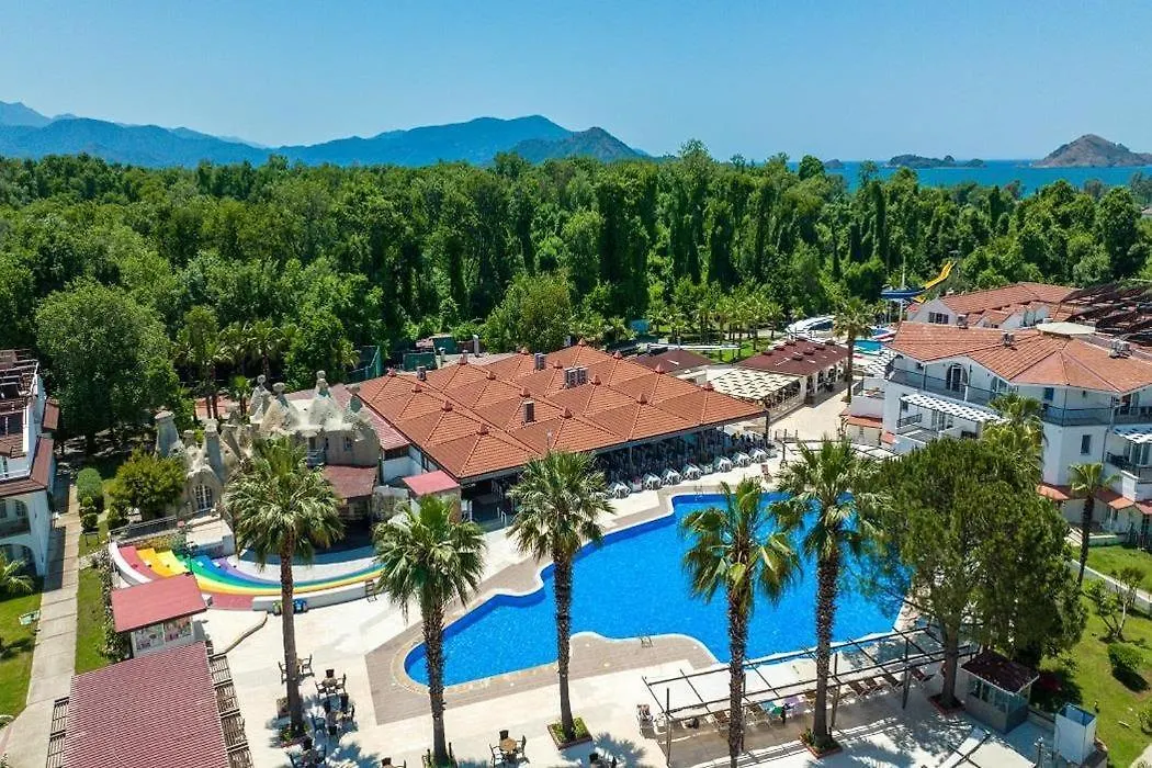 Lykia Botanika Beach Fun & Club Fethiye 4*,