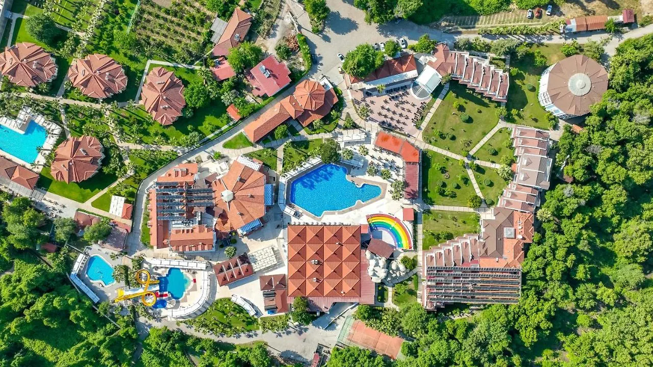 Lykia Botanika Beach Fun & Club Fethiye 4*,